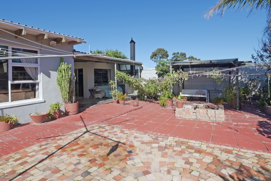 5 Bedroom Property for Sale in Richwood Western Cape